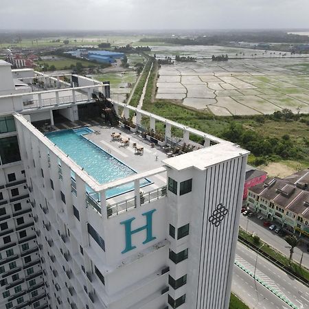 H Elite Design Hotel Kota Bharu Ngoại thất bức ảnh